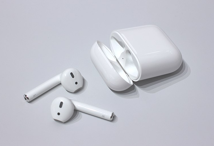 Cứu nguy AirPods "cạn pin" với dịch vụ thay pin siêu tốc