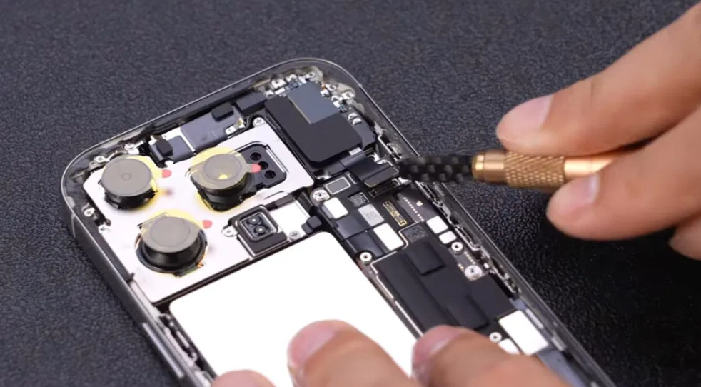 Bao Lâu Thì Ra Nghề Khi Học Sửa iPhone Tại Trung Tâm Uy Tín?