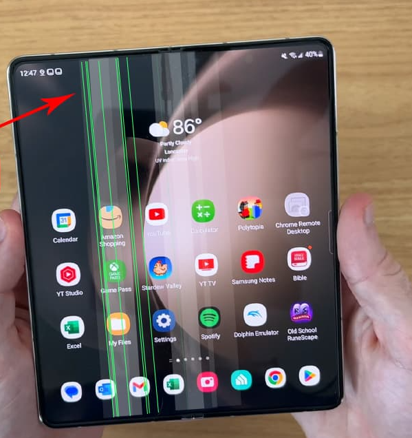 Khách Hàng Nói Gì Về Dịch Vụ Thay Cáp Z Fold 5 Tại Mtech24h?