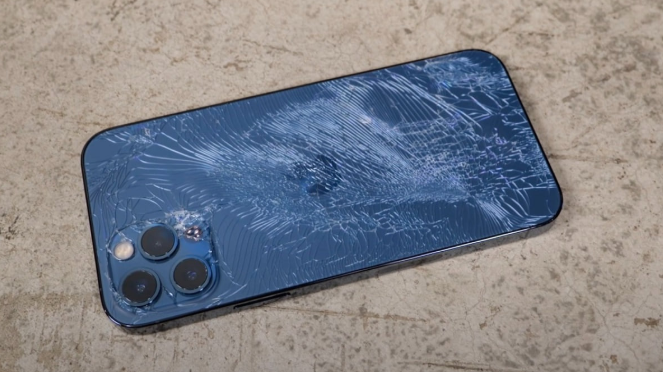 iPhone Bị Trắng Màn Hình Là Lỗi Gì? Nguyên Nhân & Cách Khắc Phục