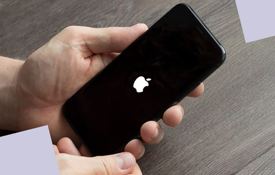 Vì Sao iPhone Bị Màn Hình Xanh Trắng? Nguyên Nhân Từ A-Z
