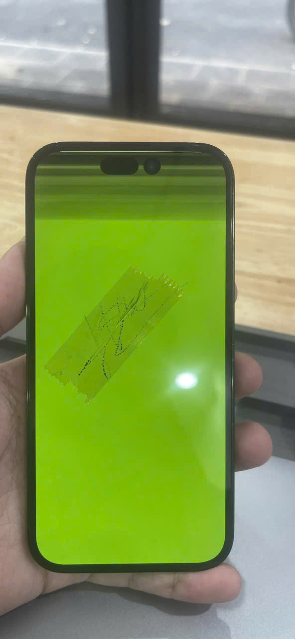 Câu Dây Đồng Không Phải Là Ép Cổ Cáp – Giải Đáp Hiểu Lầm Khi Sửa iPhone Màn Hình Xanh