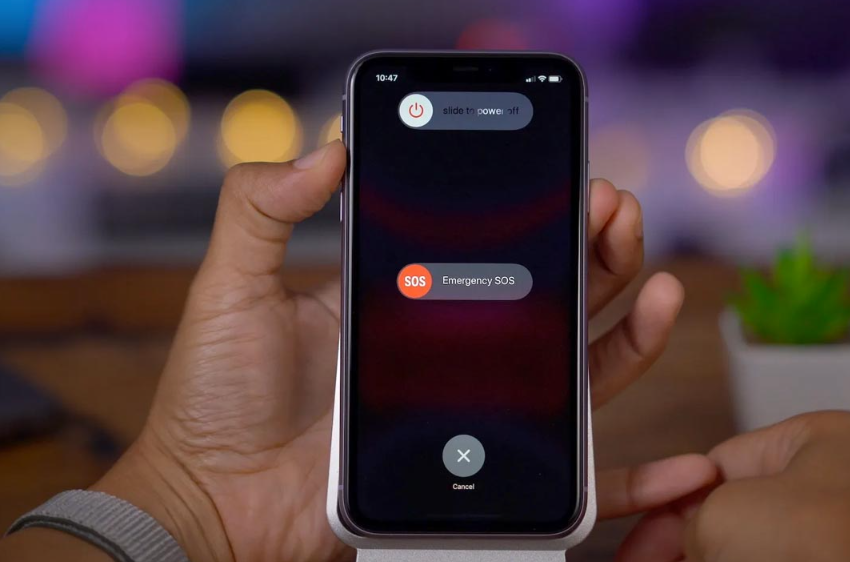 Hiện Tượng iPhone Bị Màn Hình Xanh Rồi Tắt Nguồn