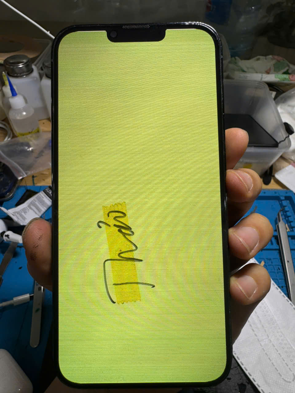 Màn Hình iPhone 14 Pro Max Bị Xanh – Nên Sửa Ở Đâu Uy Tín Tại Hà Nội?