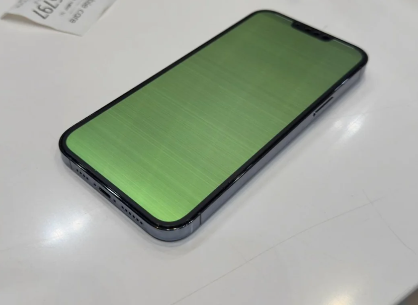 Ép Cáp iPhone 13, 13 Pro Max Tại Hà Nội