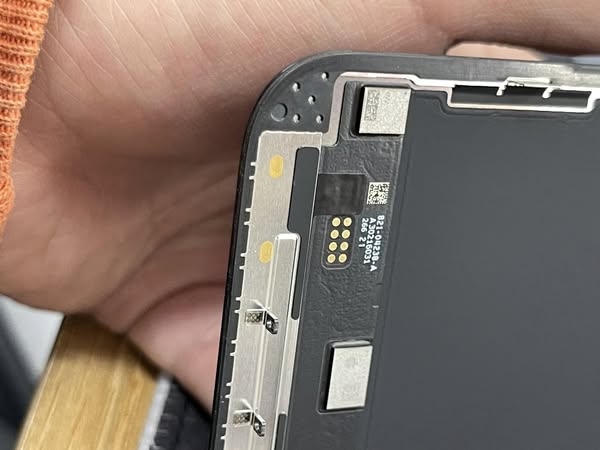 iPhone 14 Pro Bị Lỗi Màn Hình – Mtech24h Sửa Nhanh, Bảo Hành 3 Tháng