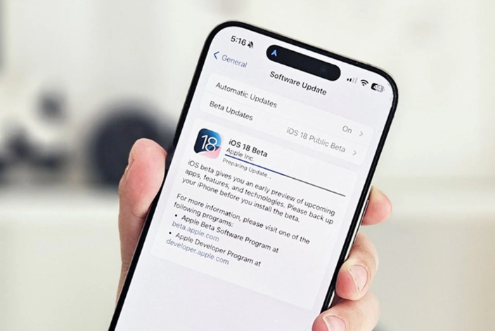 Tại Sao iPhone Bị Xanh Màn Hình Sau Khi Cập Nhật iOS?