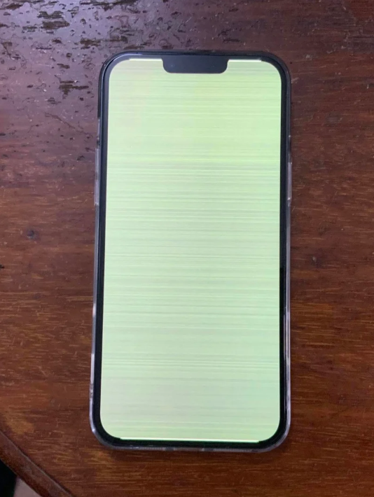 Màn Hình iPhone 15 Bị Xanh Phải Làm Sao
